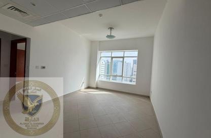 Apartment - 1 Bedroom - 2 Bathrooms for rent in Al Majaz 1 - Al Majaz - Sharjah Apartment - 1 Bedroom - 2 Bathrooms for rent in Al Majaz 1 - Al Majaz - Sharjah