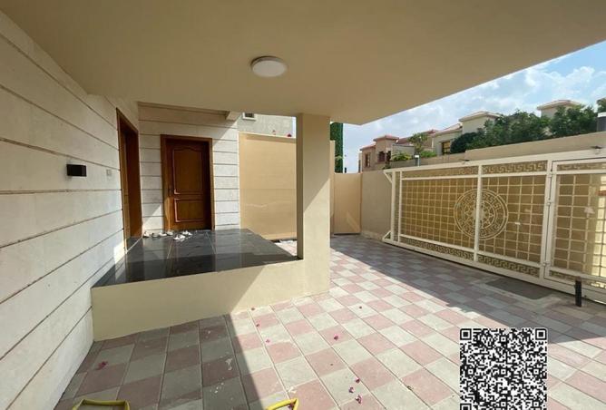 96932328 - Property Image 2