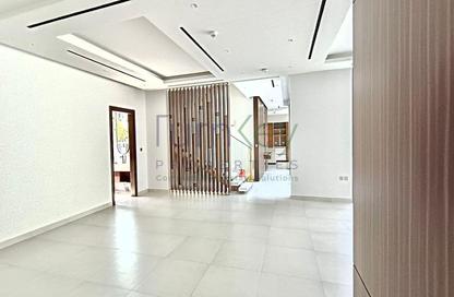 Villa - 5 Bedrooms - 6 Bathrooms for rent in The Centro - The Villa - Dubai