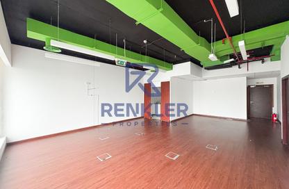 Office Space - Studio - 1 Bathroom for rent in The Prime Tower - Business Bay - Dubai