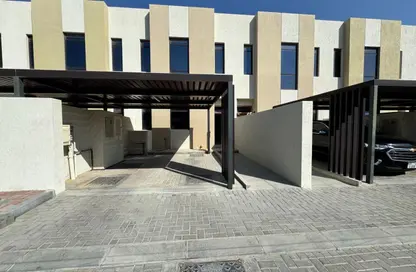 Townhouse - 2 Bedrooms - 4 Bathrooms for rent in Nasma Residence - Al Tai - Sharjah