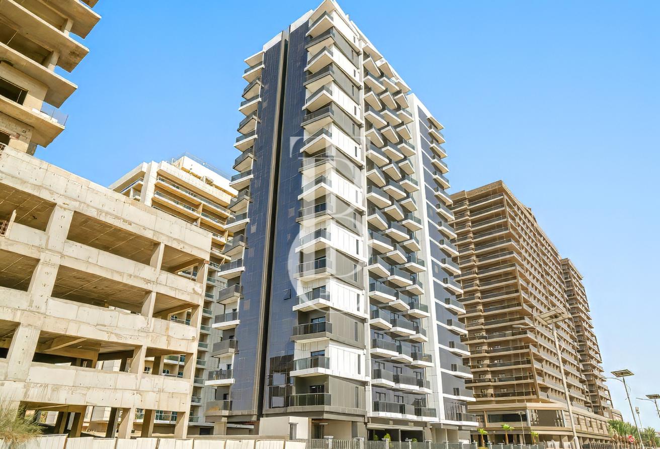 Unfurnished | Low Floor | Roof Pool photo 12