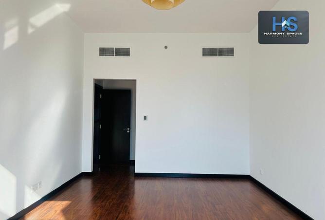 74624977 - Property Image 3