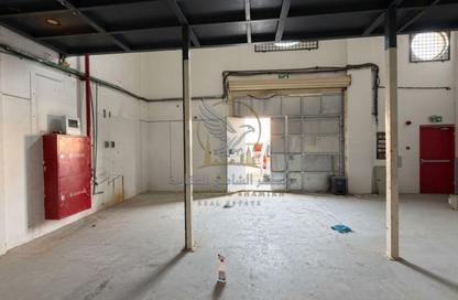 Warehouse - Studio - 2 for rent in Industrial Area 4 - Sharjah Industrial Area - Sharjah