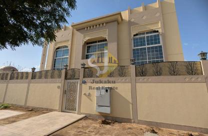 Villa - Studio - 6 Bathrooms for rent in Jumeirah 1 - Jumeirah - Dubai