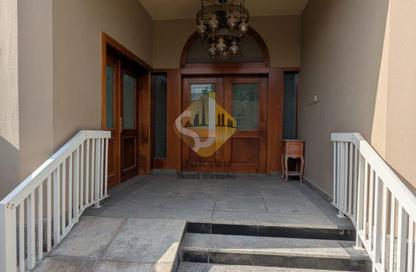 Villa - Studio - 6 Bathrooms for rent in Jumeirah 1 - Jumeirah - Dubai
