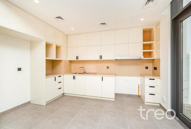 76976795 - Property Image 3