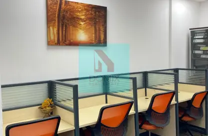 مكتب - استوديو - 1 حمام للايجار في برج لطيفة - شارع الشيخ زايد - دبي