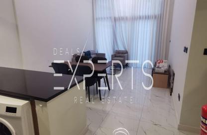 Apartment - 2 Bedrooms - 3 Bathrooms for rent in The Gate - Masdar City - Abu Dhabi