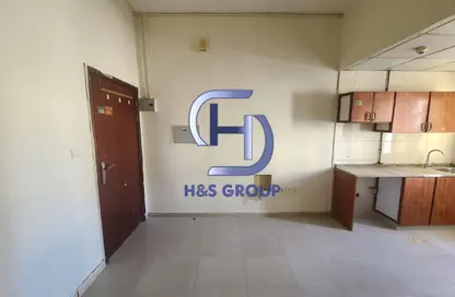 Apartment - 1 Bathroom for rent in Fire Station Road - Muwaileh - Sharjah