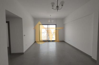 Apartment - 2 Bedrooms - 3 Bathrooms for rent in International City Phase 2 - Al Warsan 4 - Al Warsan - Dubai