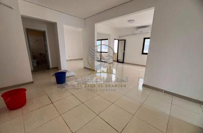 Apartment - 3 Bedrooms - 2 Bathrooms for rent in Rolla Square - Rolla Area - Sharjah