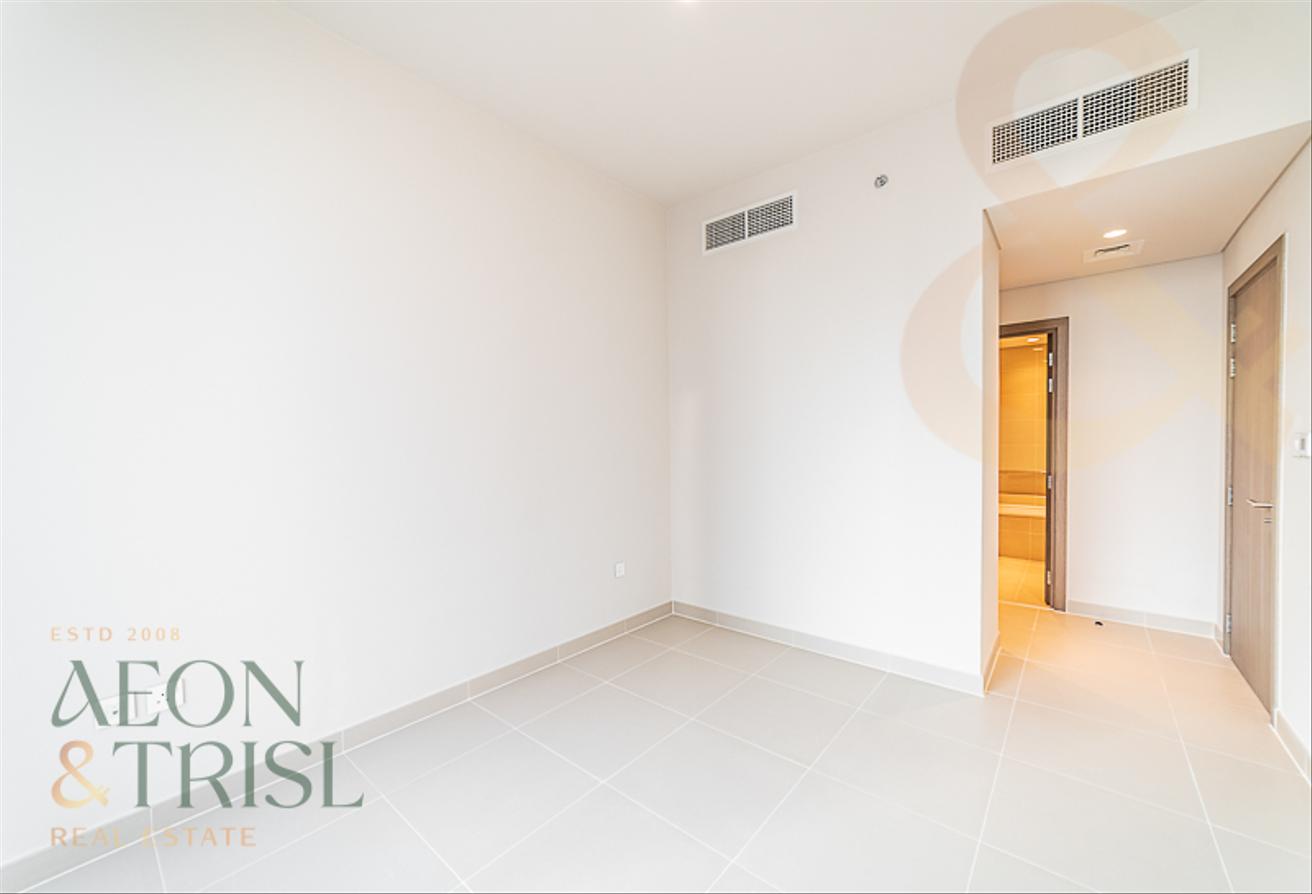 2 bed Apartment Available for Rent in Harbour Gate photo 8