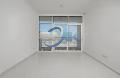 Apartment - Studio - 1 for rent in Carson B - Carson - Damac Hills - Dubai