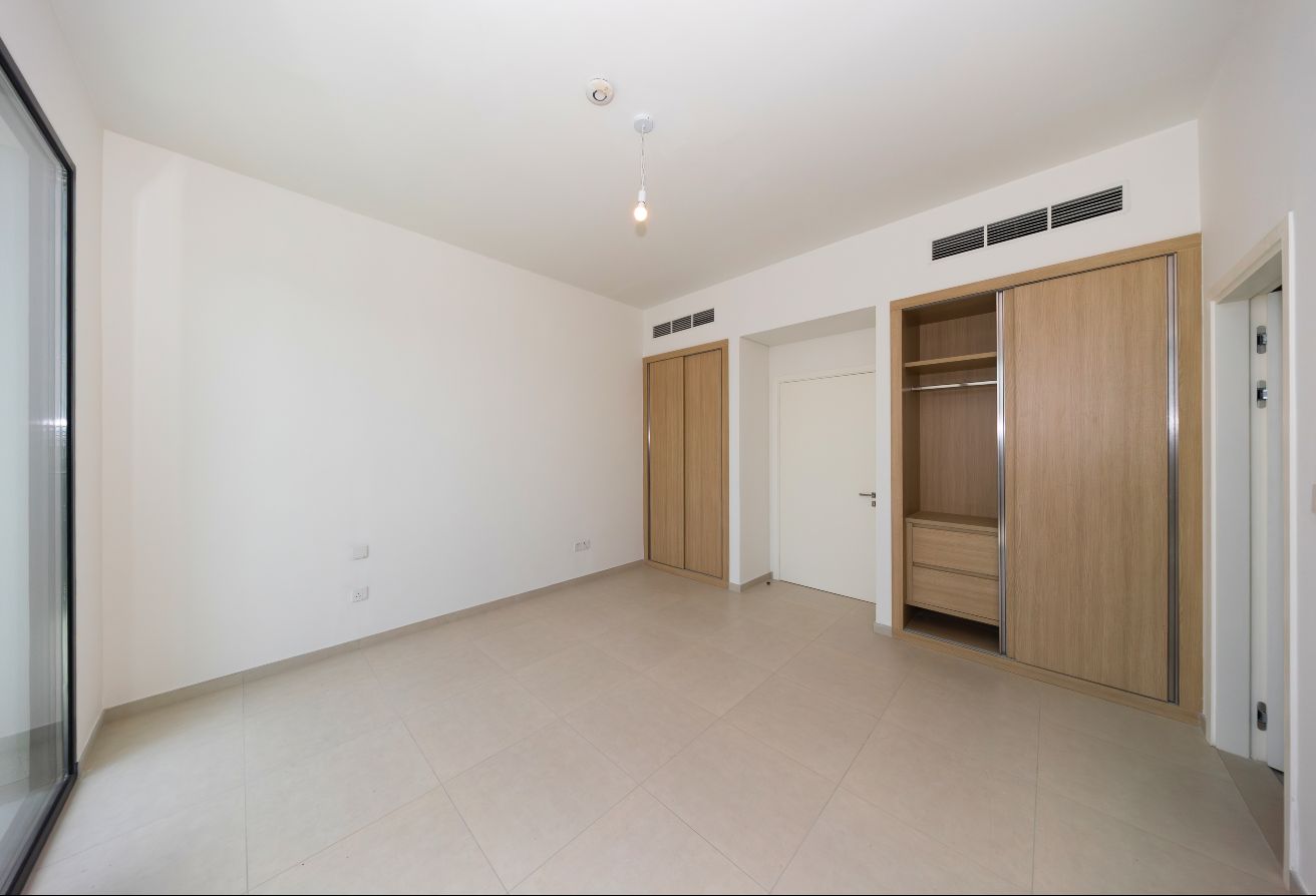 4 bedroom townhouse in Jebel Ali Village Townhouses, Jebel Ali: 23