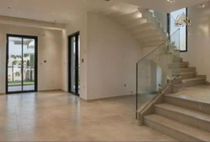 80720458 - Property Image 2