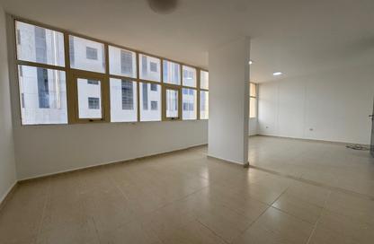 Apartment - 3 - 3 for rent in Al Khalidiya - Abu Dhabi