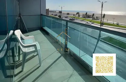 شقة - 3 غرف نوم - 4 حمامات للبيع في مساكن كورنيش عجمان - طريق كورنيش عجمان - عجمان