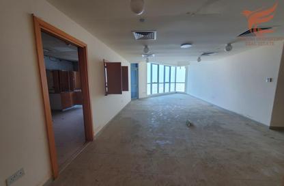 بنتهاوس - 4 - 5 للايجار في برج جلفار السكني - ابراج جلفار - النخيل - رأس الخيمة