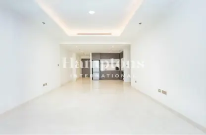 Apartment - 1 Bedroom - 2 Bathrooms for sale in Palace Beach Residence Tower 2 - Palace Beach Residence - EMAAR Beachfront - Dubai Harbour - Dubai