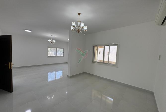 102240873 - Property Main Image