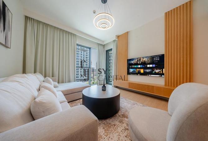 Fully Furnished and Upgraded | Modern | Brand New photo 3
