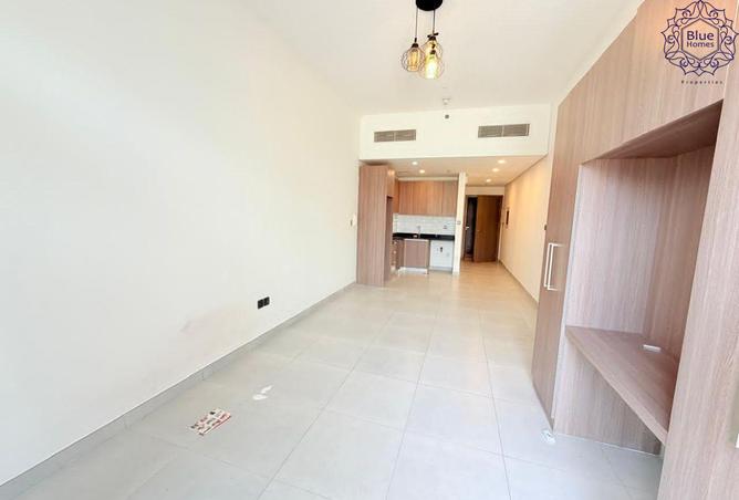 73118357 - Property Image 3