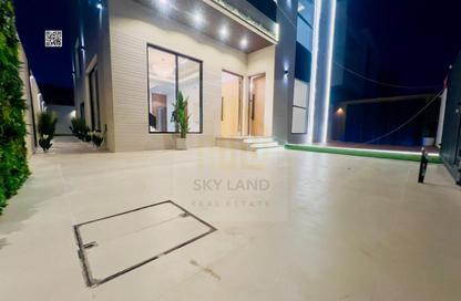 عمارة بالكامل - 7+ - 7 للايجار في أم الثعوب - أم القيوين