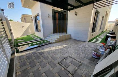 Villa - 5 - 7 for sale in Al Mowaihat 3 - Al Mowaihat - Ajman