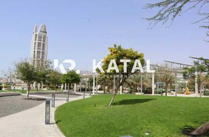 Duplex - 3 Bedrooms - 4 Bathrooms for sale in Oasis Residences - Masdar City - Abu Dhabi