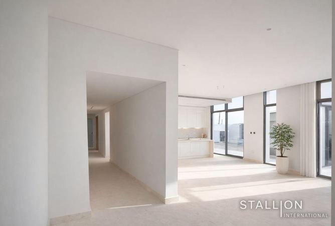 120195005 - Property Image 3