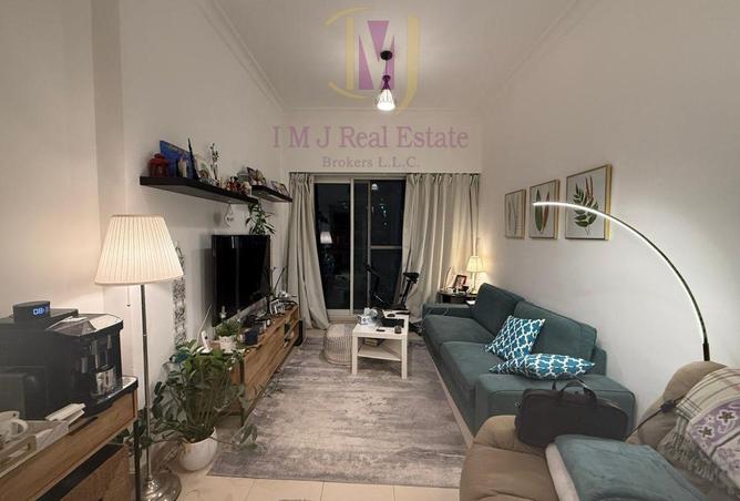 74240215 - Property Image 3