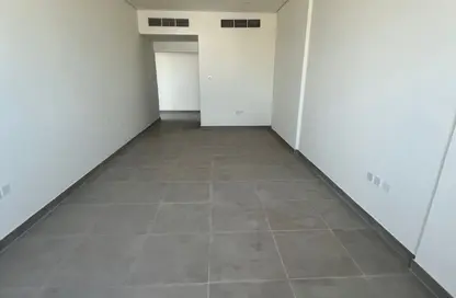 شقة - 2 غرف نوم - 3 حمامات للايجار في الفلاح - تجارية مويلح - الشارقة