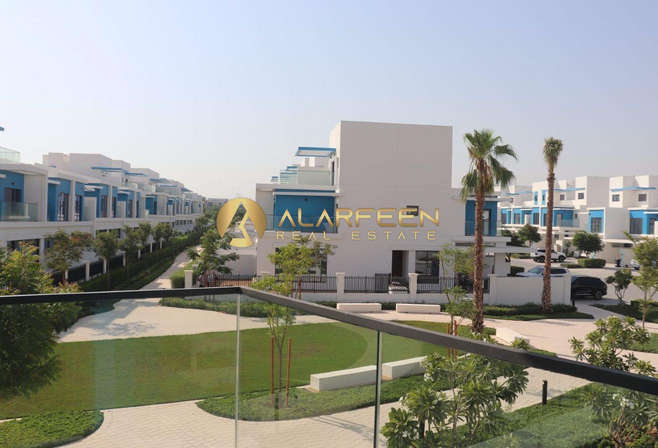 Corner Villa| Multiple Options Available| Call Now photo 16