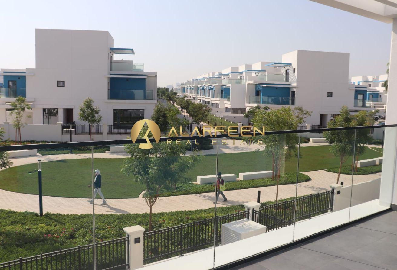 Corner Villa| Multiple Options Available| Call Now photo 6