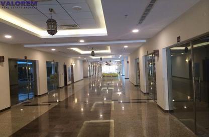 Shop - Studio - 1 Bathroom for rent in Al Fahidi Building - Al Souk Al Kabeer - Bur Dubai - Dubai