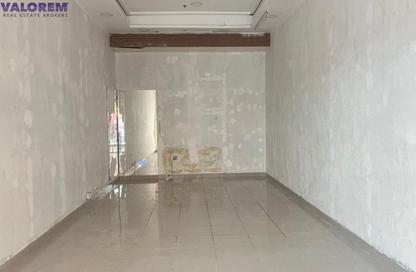 Shop - Studio - 1 Bathroom for rent in Al Fahidi Building - Al Souk Al Kabeer - Bur Dubai - Dubai