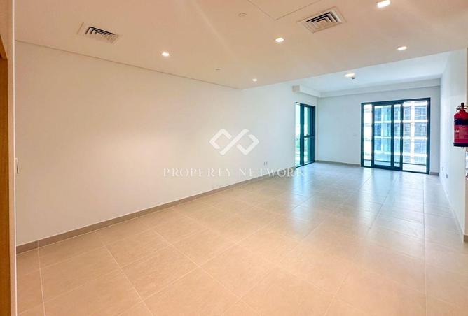 56127309 - Property Main Image