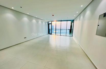 Apartment - 3 Bedrooms - 3 Bathrooms for rent in Shadow Tower - Al Mamzar - Sharjah - Sharjah Apartment - 3 Bedrooms - 3 Bathrooms for rent in Shadow Tower - Al Mamzar - Sharjah - Sharjah