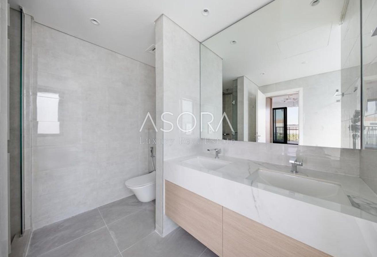 Corner 4BR |Single Row |Vastu Compliant |Upgraded photo 25