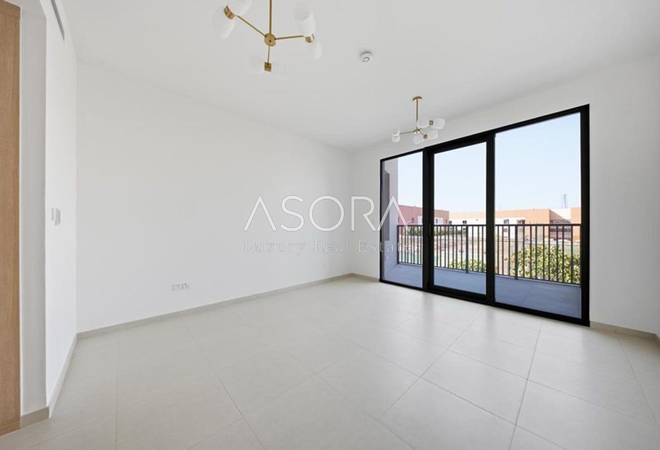 Corner 4BR |Single Row |Vastu Compliant |Upgraded photo 7
