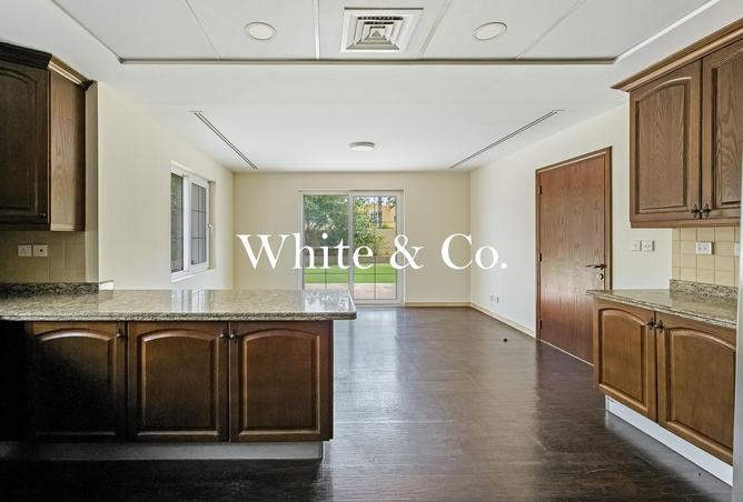 73853406 - Property Image 3