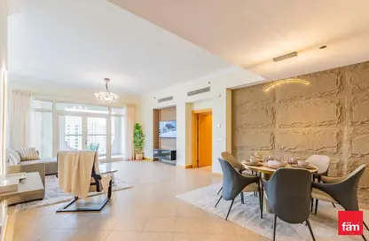 Apartment - 3 Bedrooms - 4 Bathrooms for rent in Al Nabat - Shoreline Apartments - Palm Jumeirah - Dubai