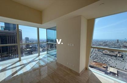 Apartment - 1 Bedroom - 2 Bathrooms for rent in Sama Tower - Sheikh Zayed Road - Dubai