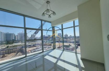 Apartment - 2 Bedrooms - 2 Bathrooms for rent in Alza 11 - Dubai Land Residence Complex - Dubai