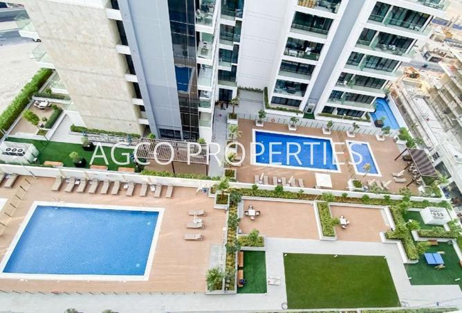 مفروشة بالكامل | جديدة بالكامل | خالية من المبردات