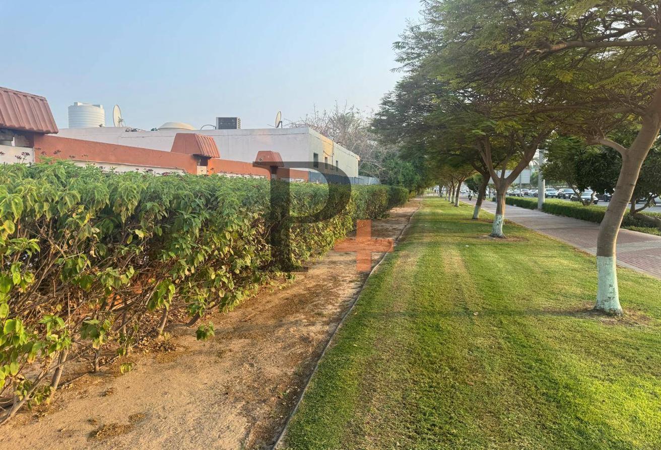 Fully Stand-Alone Villa | Prime Al Twar Location | Direct 311 Access photo 10