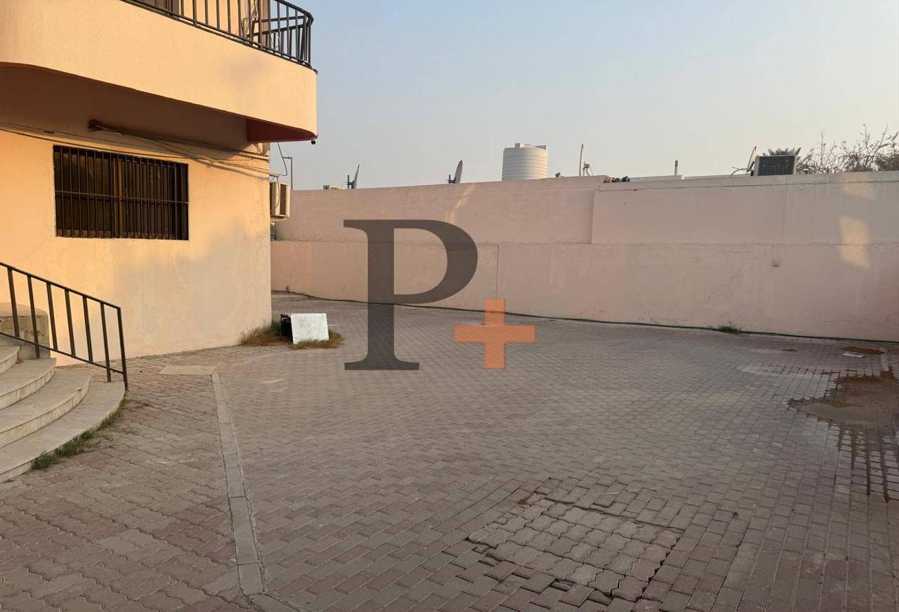 Fully Stand-Alone Villa | Prime Al Twar Location | Direct 311 Access photo 8