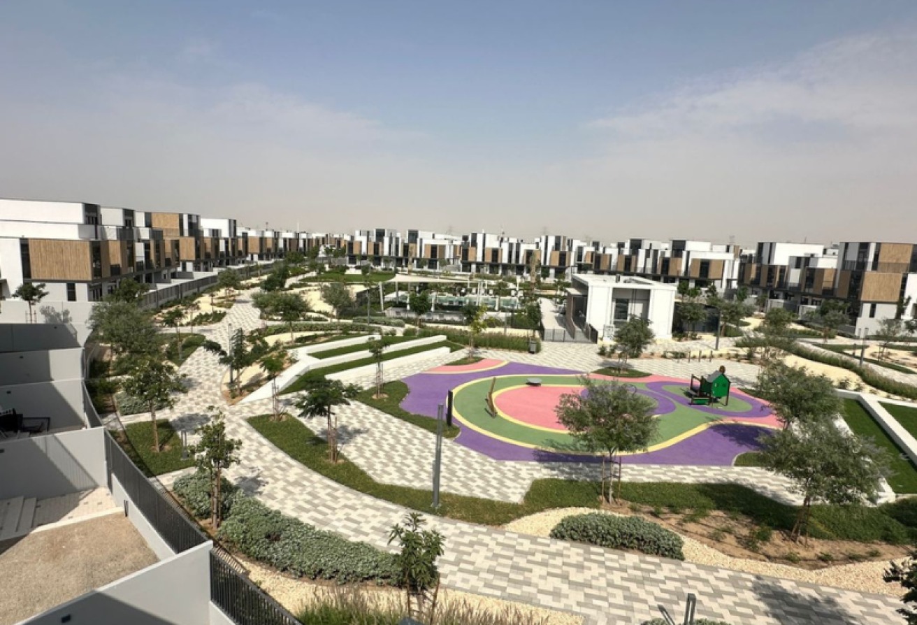 Modern Home | Amenities Facing I Barnd New
