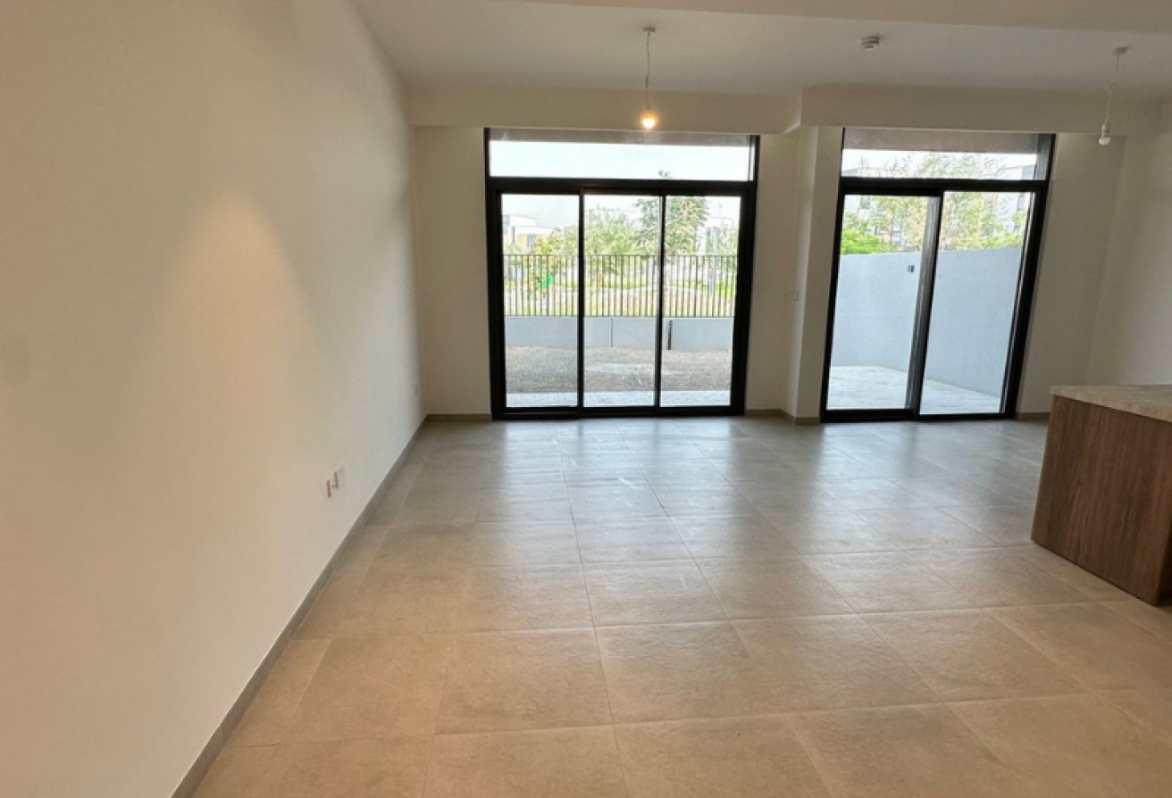 Modern Home | Amenities Facing I Barnd New